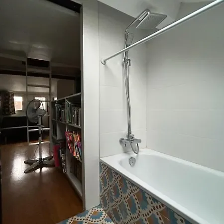 Apartment Near Jardin Villemin Paris
